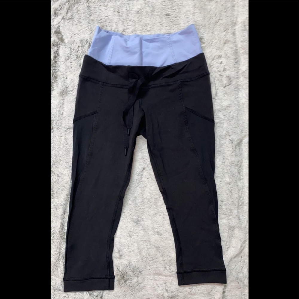 😍 Lululemon Lavender Drawstring Crop Legging